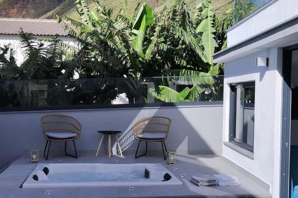 Sunset Avenue For Couple W/ Jacuzzi Spa Hot Water Пол до Мар Екстериор снимка