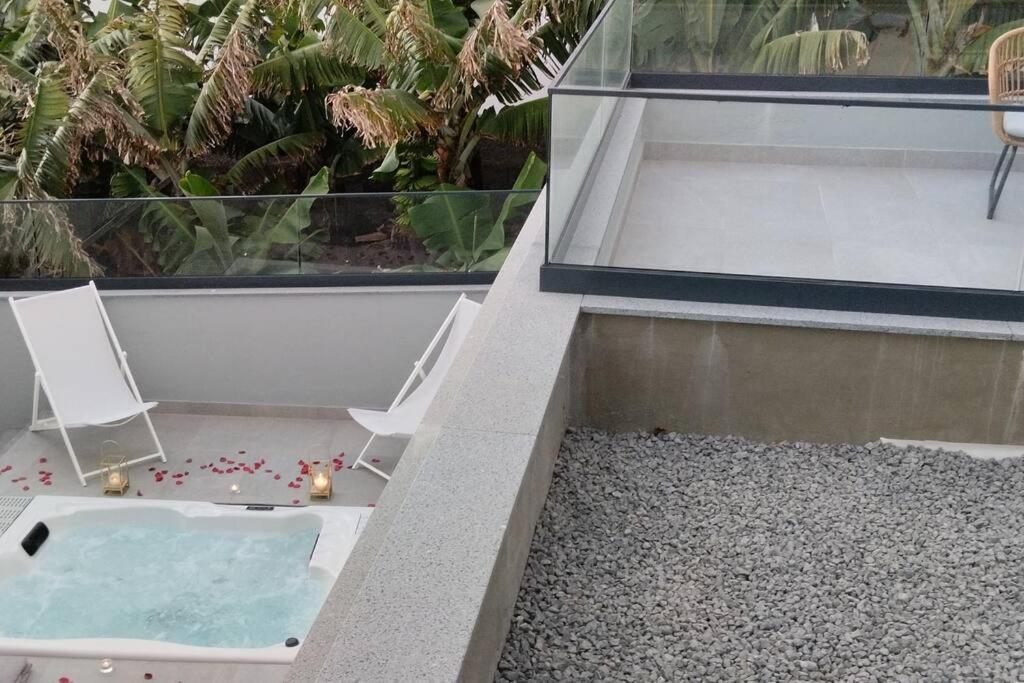 Sunset Avenue For Couple W/ Jacuzzi Spa Hot Water Пол до Мар Екстериор снимка